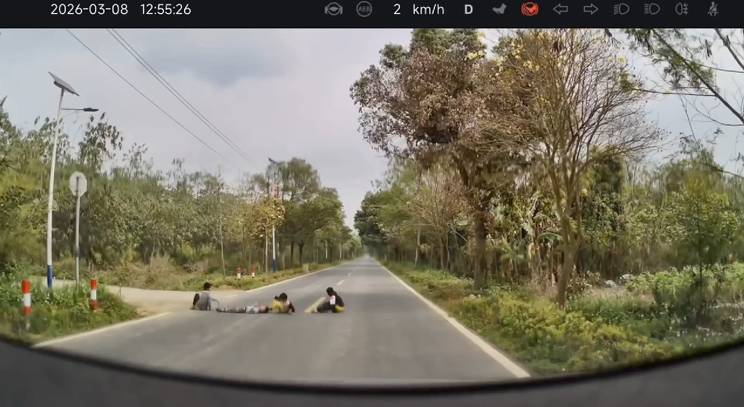  何小鹏直面压力；每月巨额投入下的智驾豪赌，通往L4的坚定步伐。 汽车科技