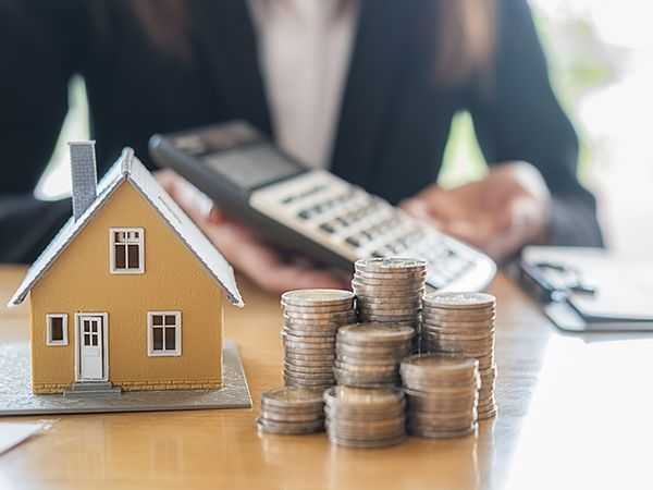  五年沉浮与行业转折：数千亿规模背后的生存逻辑与突围路径 新闻