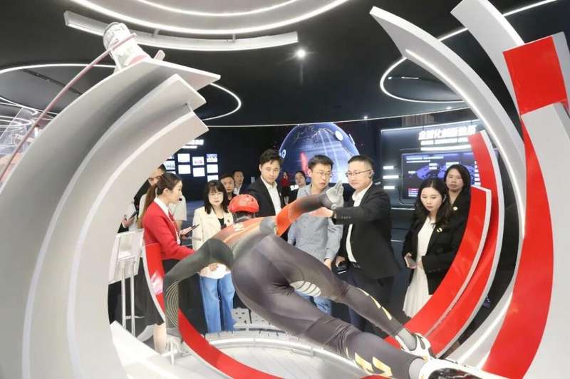  青春担当·青年力量：厦门青年突击队点燃重点项目攻坚引擎 新闻 青春担当·青年力量：厦门青年突击队点燃重点项目攻坚引擎 新闻